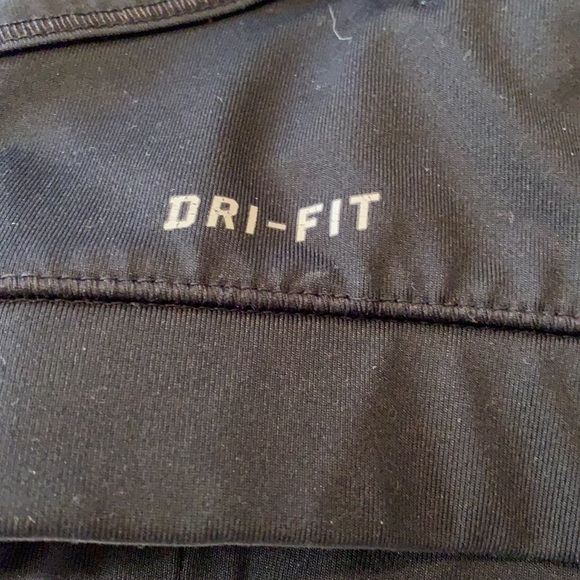 NIKE PRO COMBAT SPORT BRA COMPRESSION BLACK SZ M ((shows cracked logo)) - Picture 2 of 5